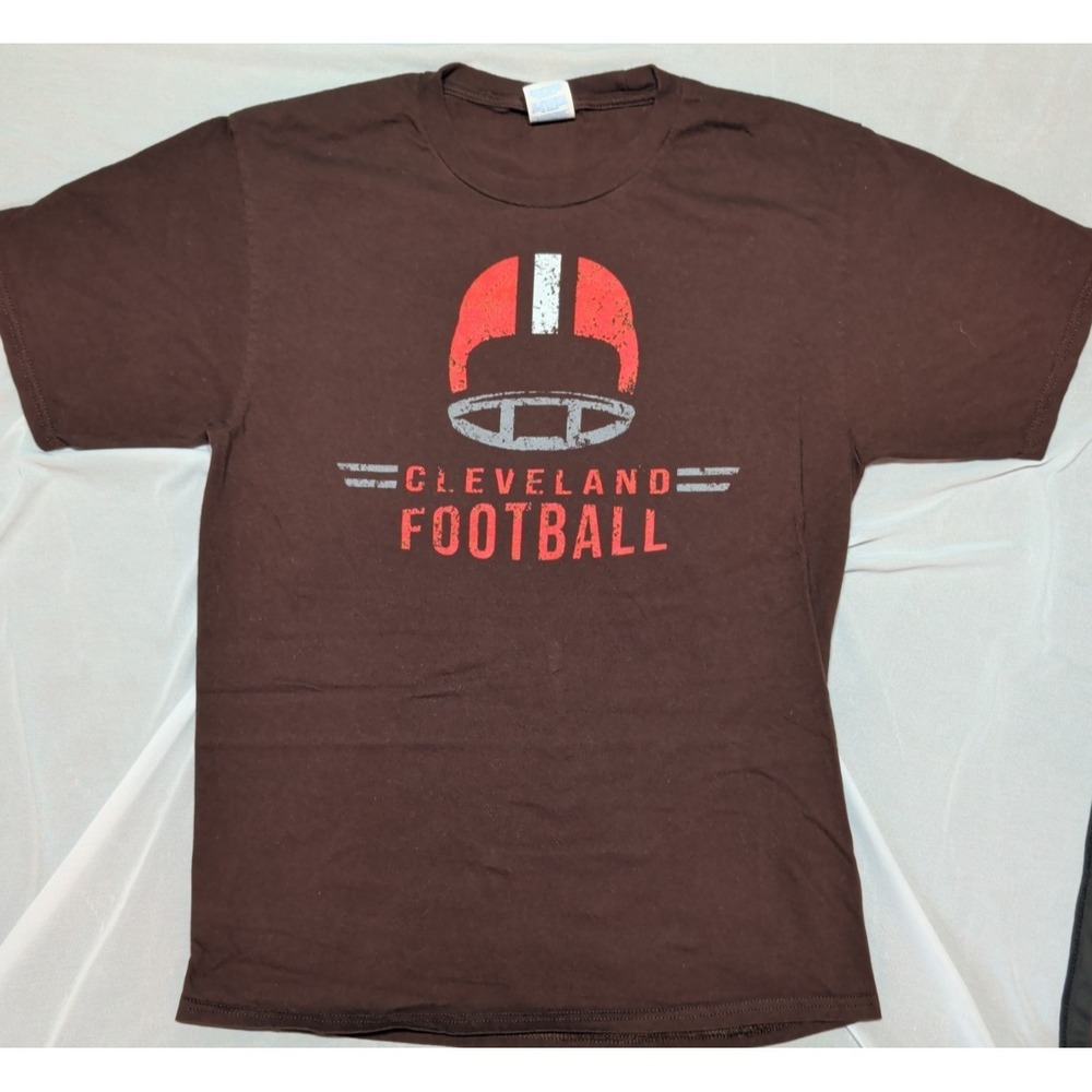 Port & Company Mens Cleveland Football Graphic T-Shirt Size M Brown Distressed